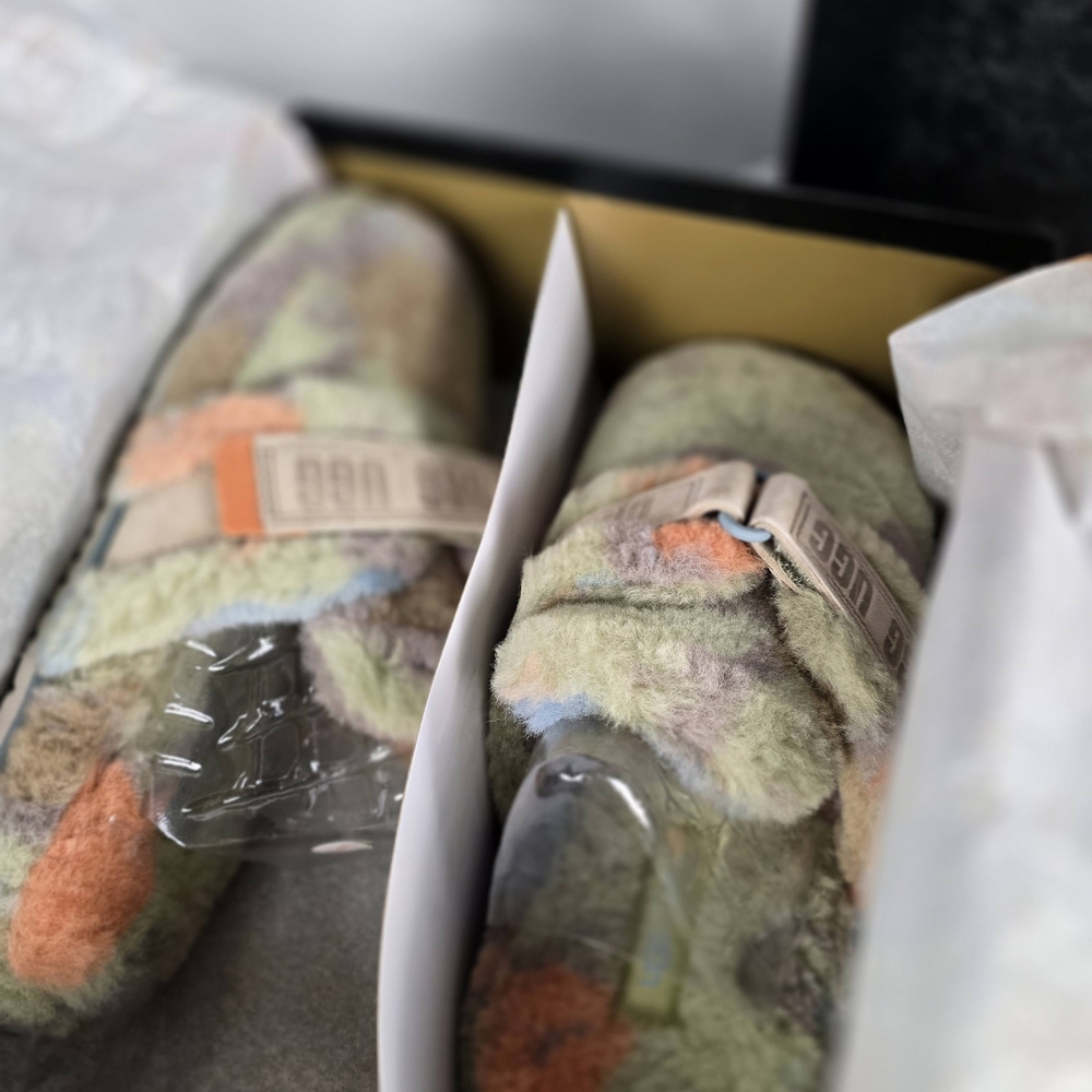UGG Fluff It Slide "Fresco" Unisex Slipper New In Box Size 6 Men's - 7.5 Women's